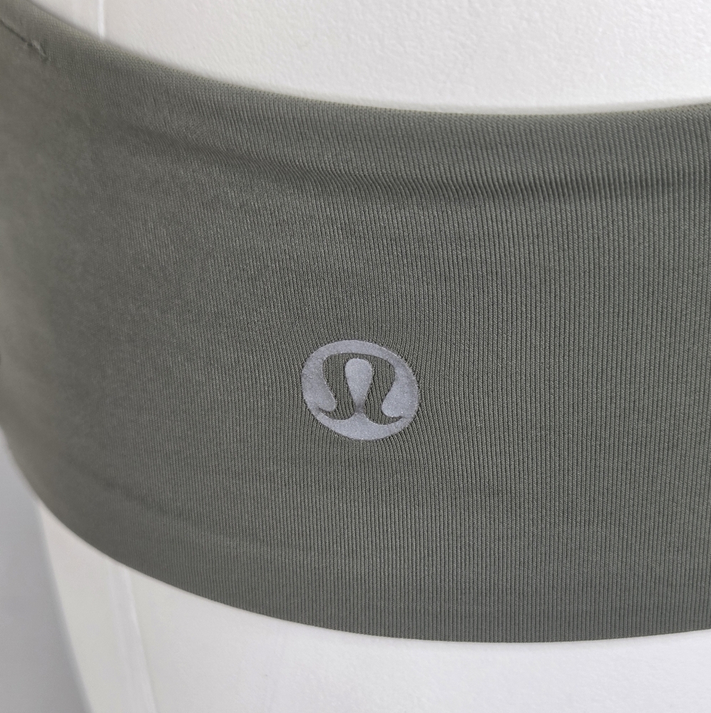 Lululemon Athletica Size S Strappy Back Tank Top - In Olive Color (No Tags Size) - Picture 4 of 8